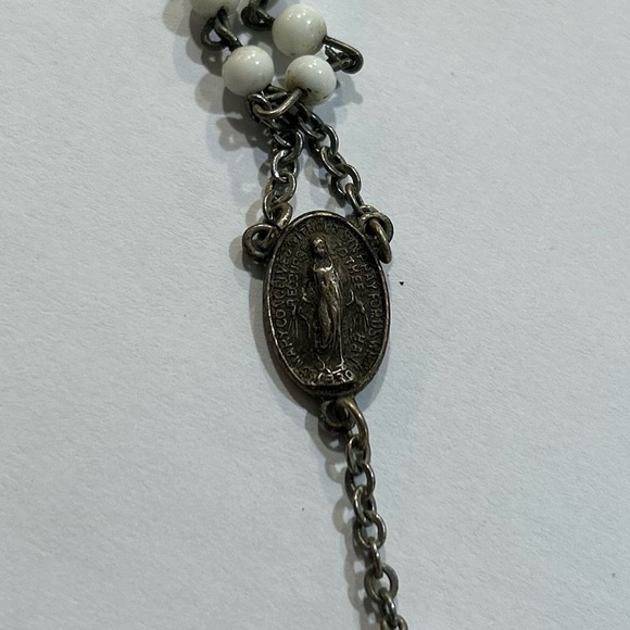 Elegant White and Silver tone Rosary Necklace - Picture 3 of 5